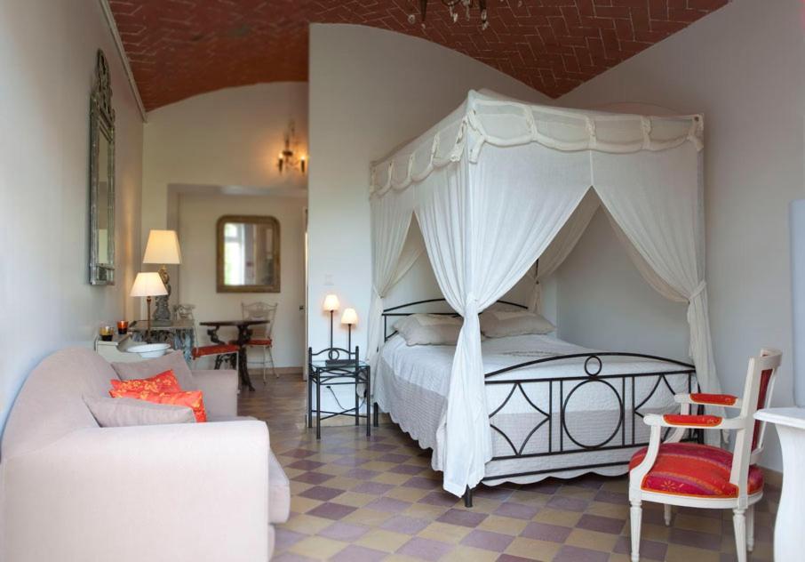 La Bretauche Apartment *