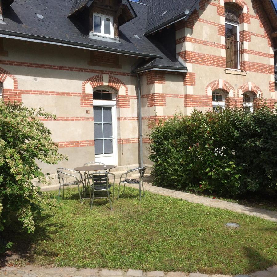 La Bretauche Checy